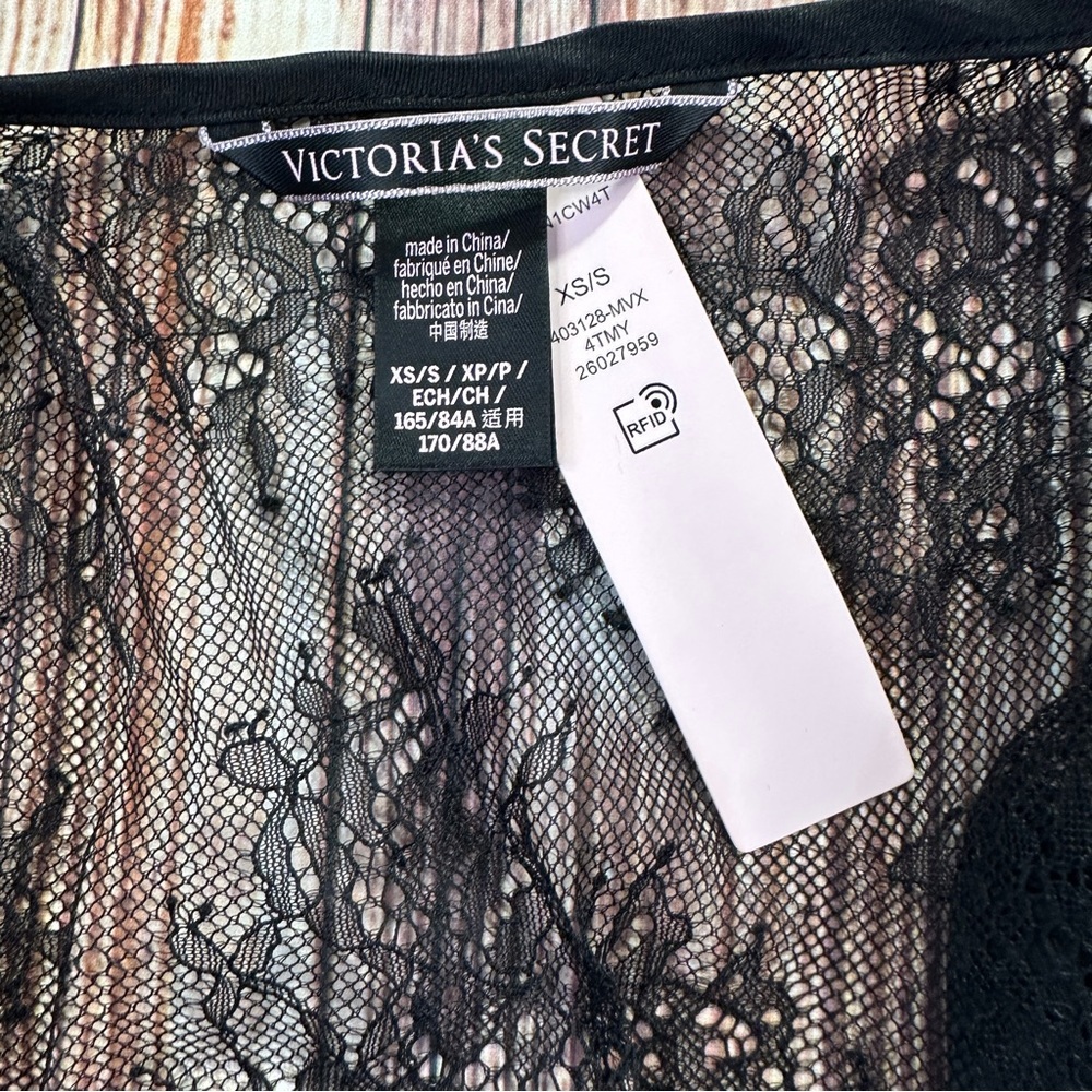 Victoria's Sectet Floral Lace Chantilly Kimono Robe Size XS/S - Picture 3 of 16